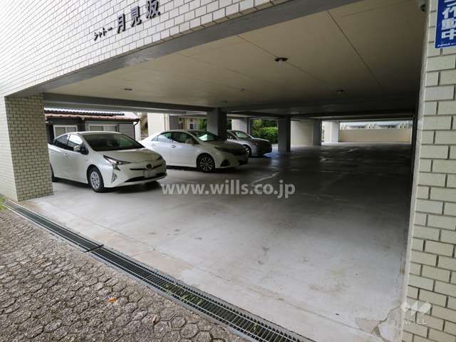 敷地内駐車場（屋外平面式）