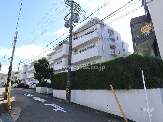 城山マンションの外観（北西側から）