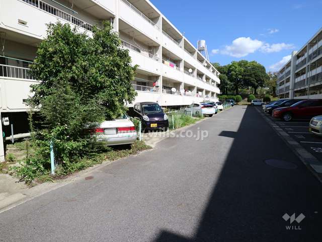 敷地内駐車場(屋外平面式)