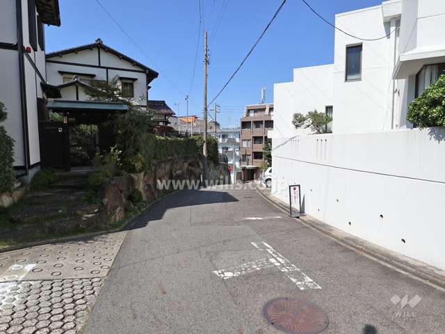 敷地南側前面道路