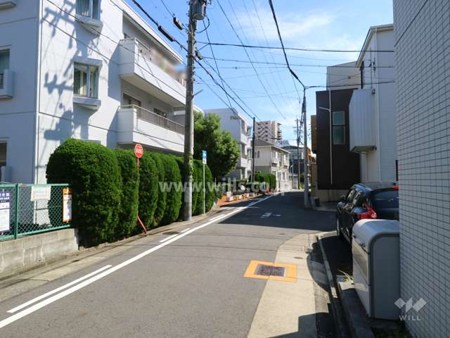 敷地南側前面道路