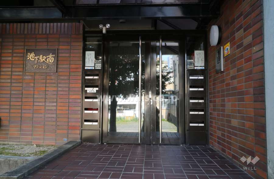 エントランス（正面）