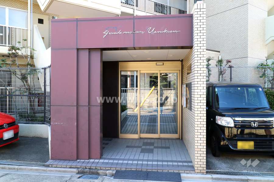 エントランス（正面）