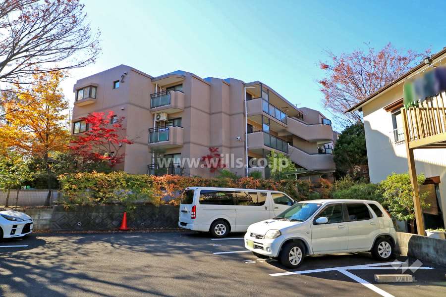 ヴェルデ霞ヶ丘2号棟の外観（東側から）