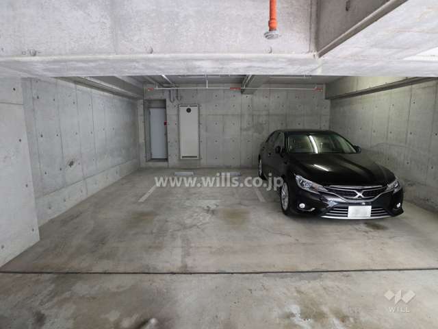 敷地内駐車場（屋内平面式）