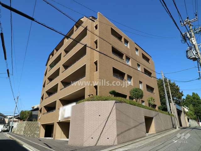 NDSマンション覚王山ヒルズの外観(南側から)