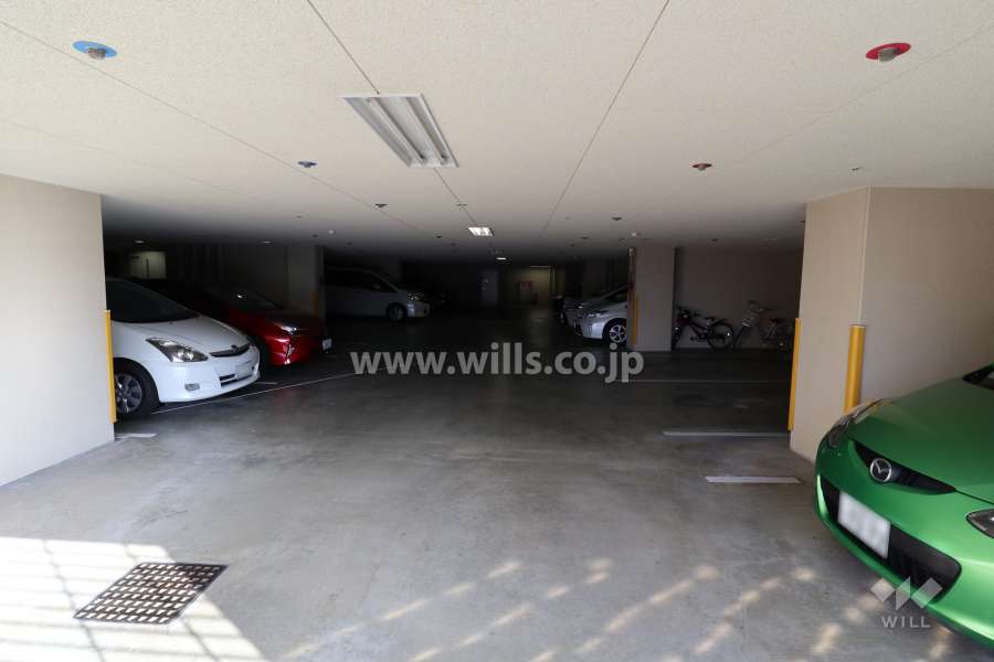 敷地内駐車場（屋内平面式）