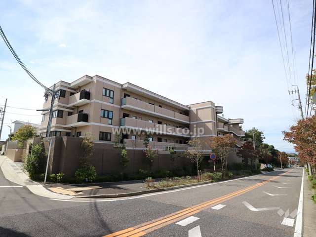 プレミスト東山東明町の外観（東側から）