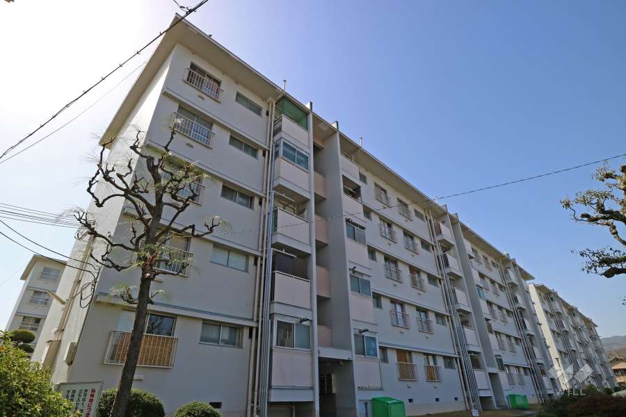 東仁川団地1号棟の外観（北東側から）