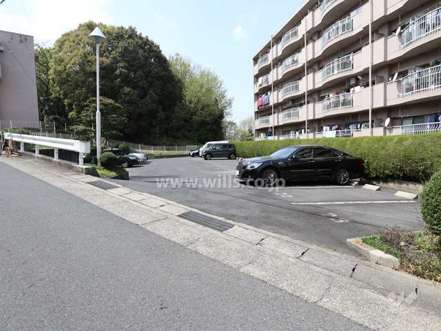 敷地内駐車場(屋外平面式)