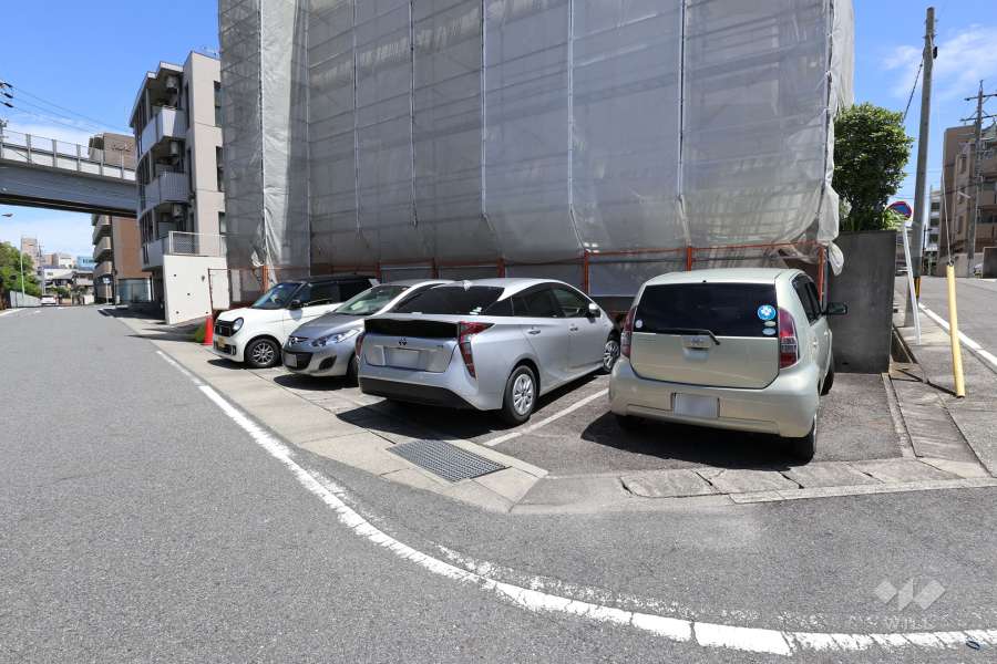 敷地内駐車場（屋外平面式）
