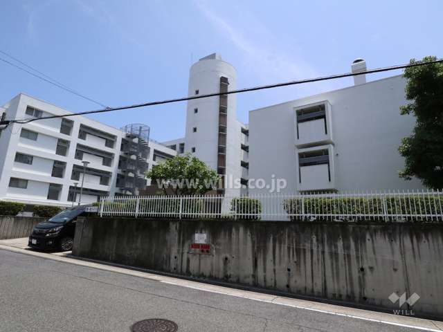 西一社ハイツの外観(北側から)