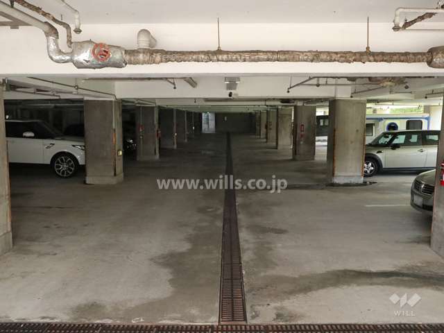 敷地内駐車場(屋内平面式)