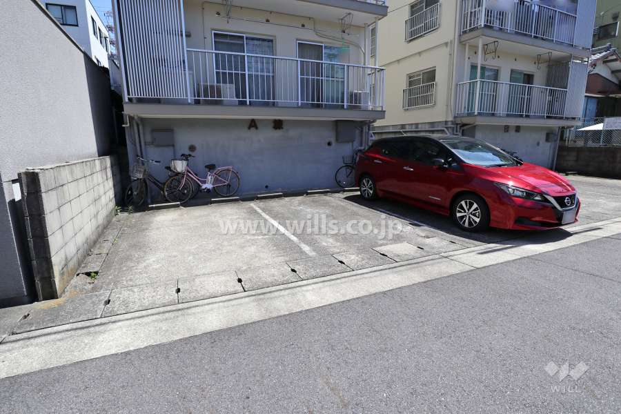 敷地内駐車場（屋外平面式）