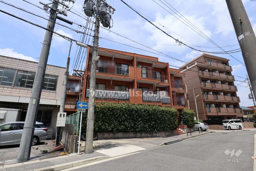 ライオンズマンション藤ヶ丘の外観（南西側から）