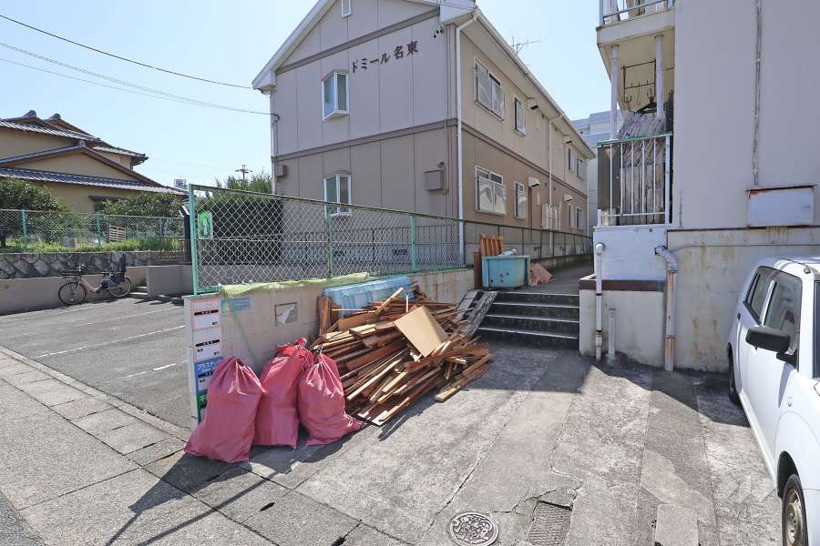 敷地の出入口