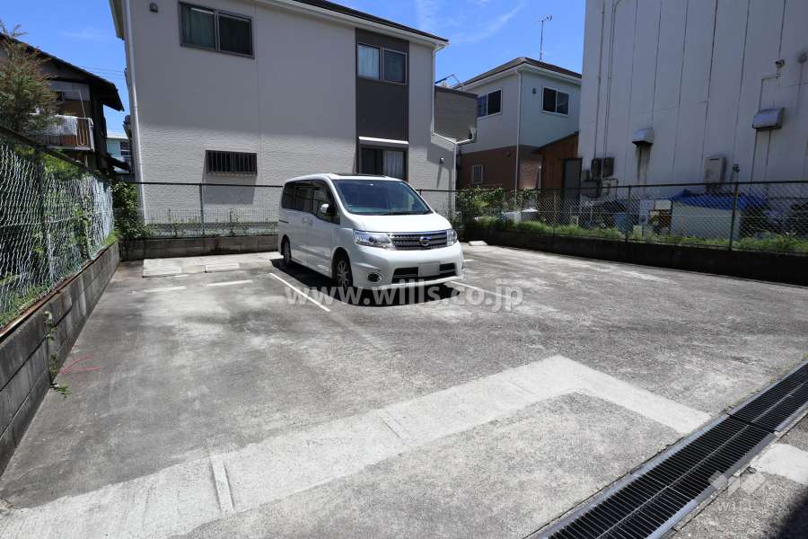 敷地内駐車場（屋外平面式）