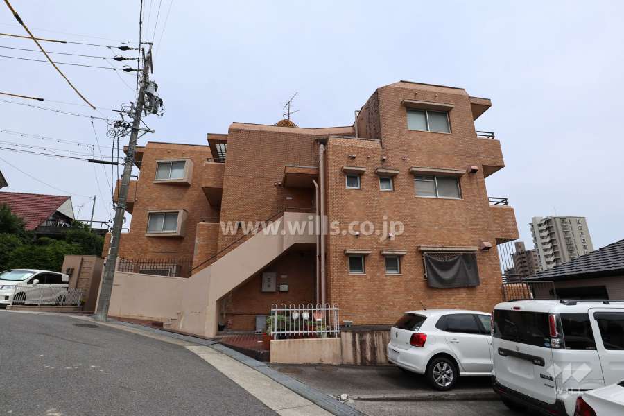 一社高間町スカイマンションの外観（西側から）