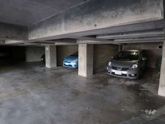 敷地内駐車場（屋内平面式）