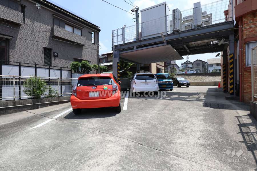 敷地内駐車場（屋外平面式）
