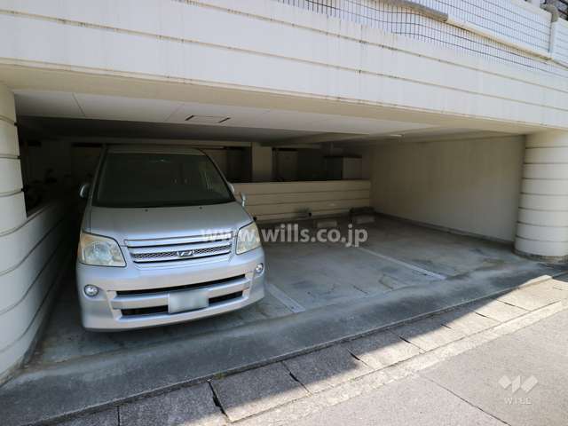 敷地内駐車場(屋内平面式)