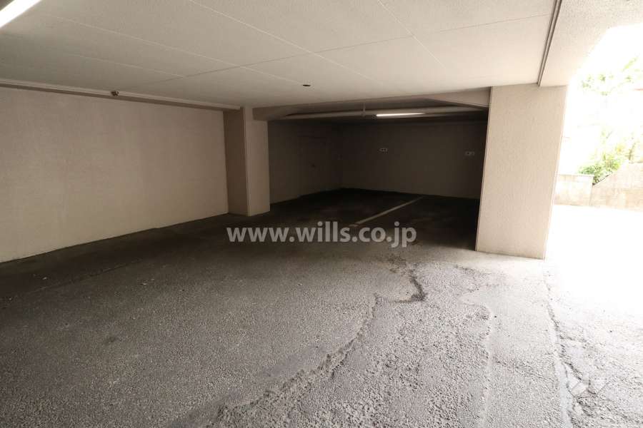 敷地内駐車場（屋内平面式）