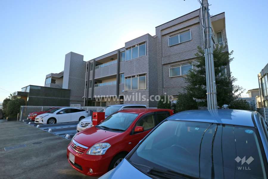ロイヤルマンション西里公園の外観(北側から）