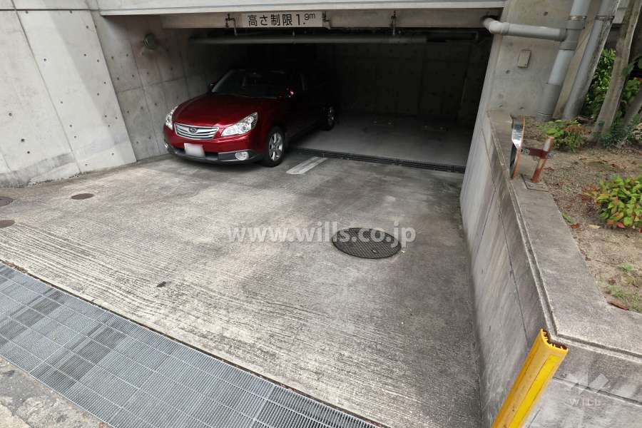 敷地内駐車場（屋内平面式）
