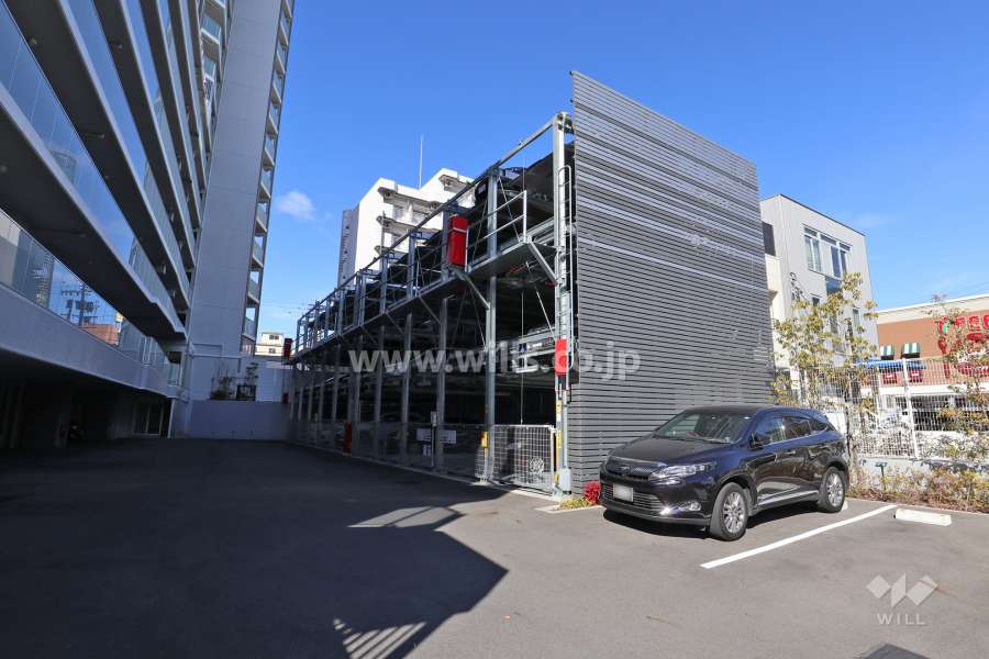 敷地内駐車場（屋外機械式と屋外平面式）