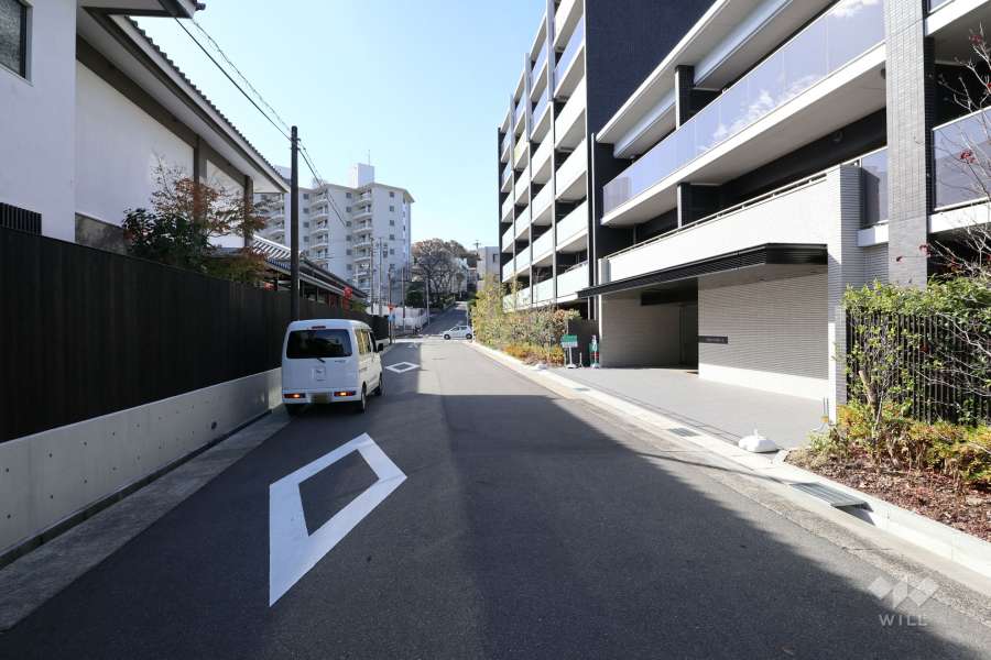 敷地南側前面道路