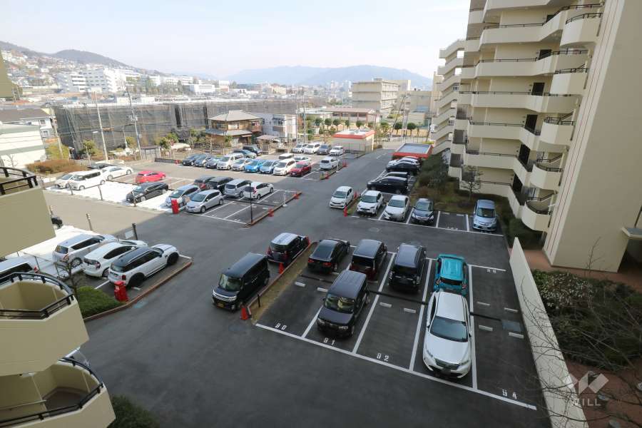 敷地内駐車場（屋外平面式）