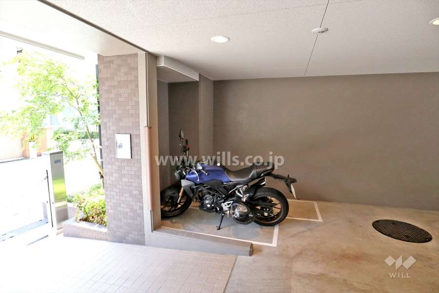 バイク置き場
