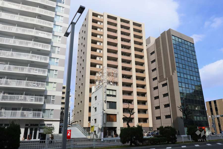 ローレルコート葵ネクステージの外観（南西側から）