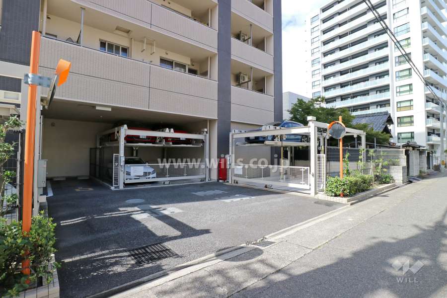 敷地内駐車場（屋内機械式）