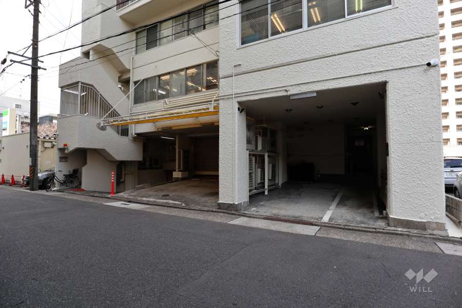 敷地内駐車場（屋内平面式）