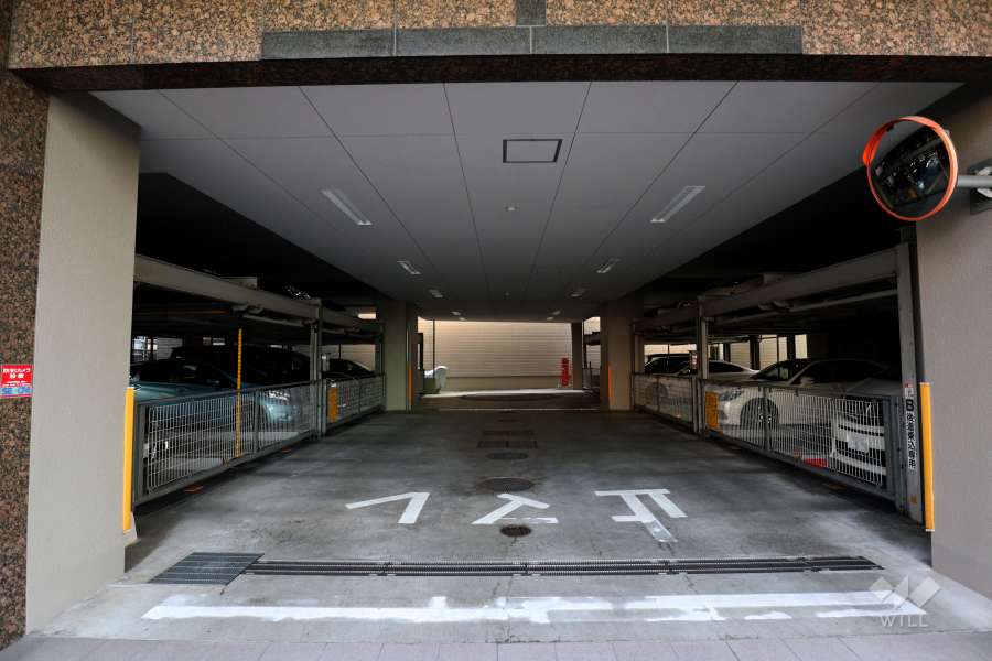 駐車場の出入り口・敷地内駐車場（屋内機械式）