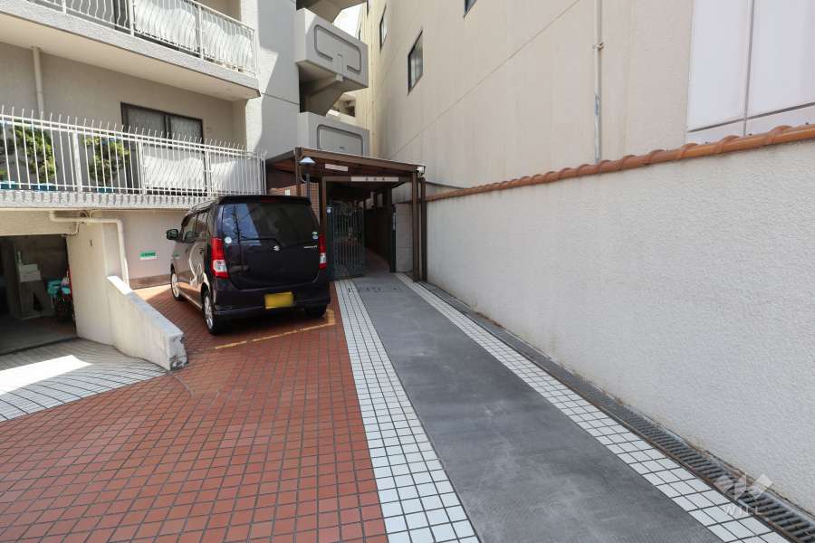 エントランスアプローチ