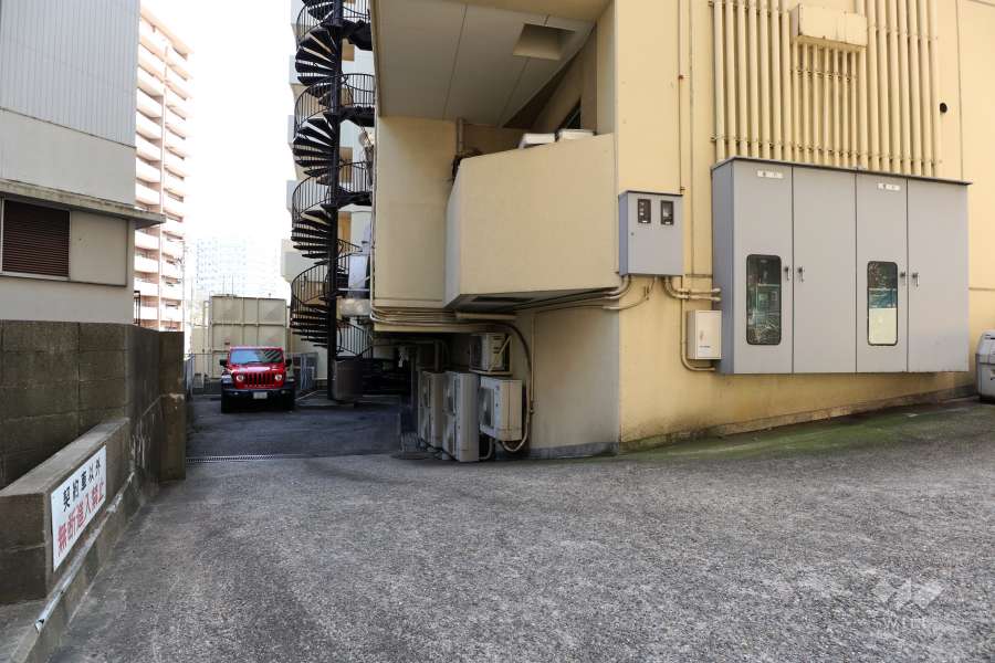 敷地内駐車場（屋外平面式）