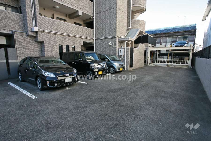 敷地内駐車場(屋外平面式)