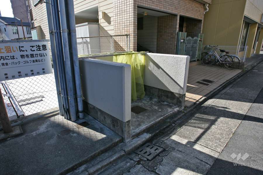 ゴミ置き場