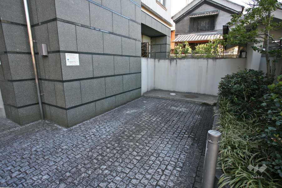 敷地内来客用駐車場