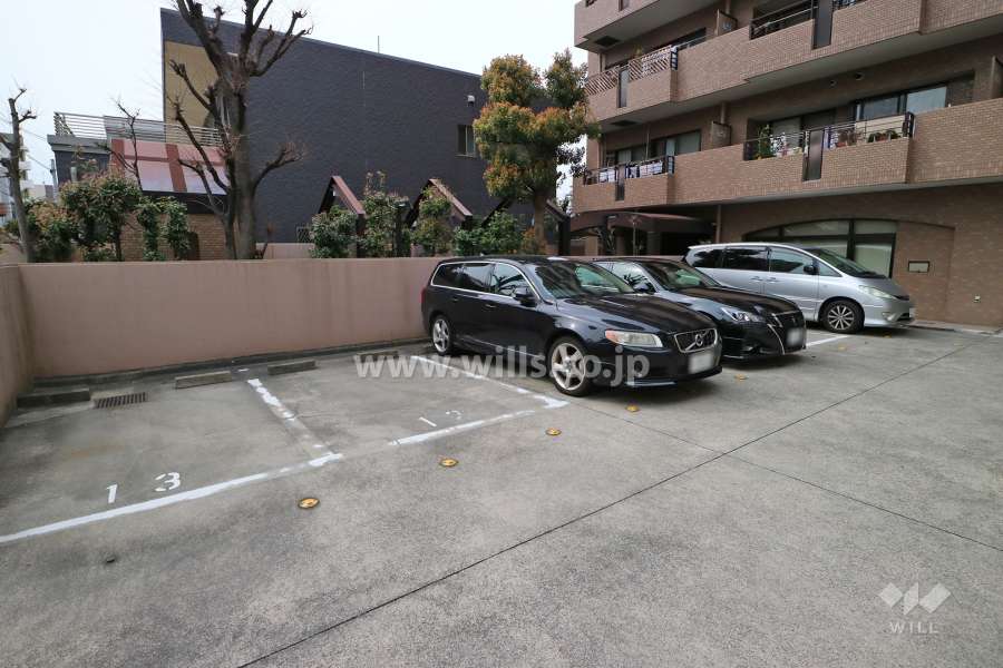敷地内駐車場（屋外平面式）