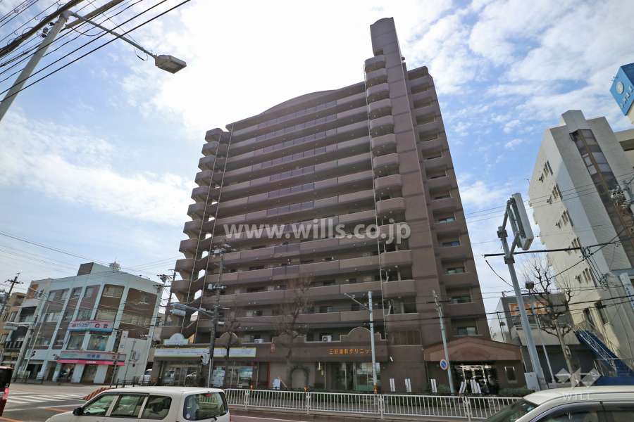 グランドメゾン徳川東の外観（北西側から）