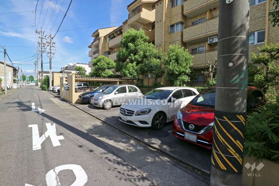 敷地内駐車場（屋外平面式）
