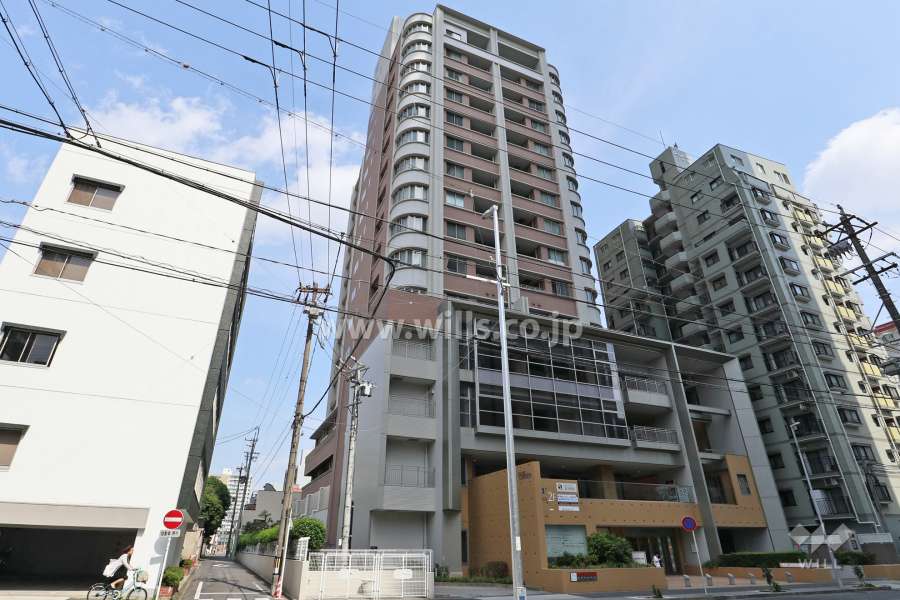 グランドメゾン泉の外観（北西側から）