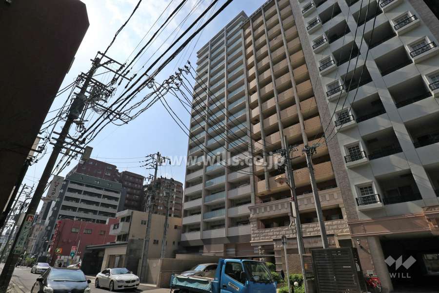 プラウド泉の外観（南東側から）