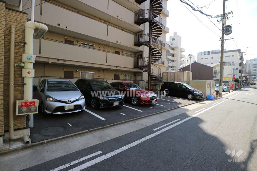 敷地内駐車場（屋外平面式）