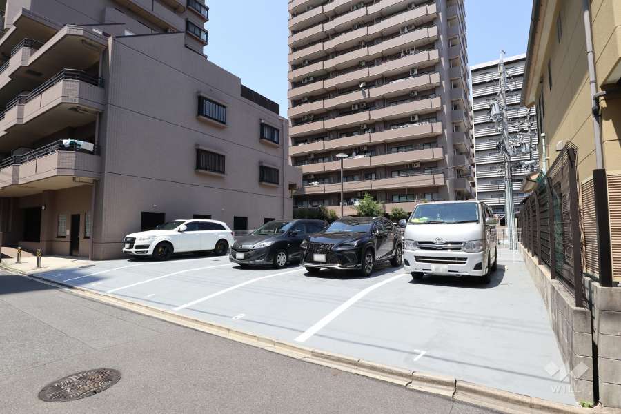 敷地内駐車場（屋外平面式）