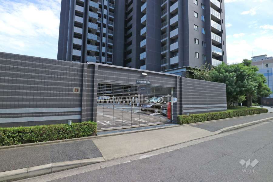駐車場出入口