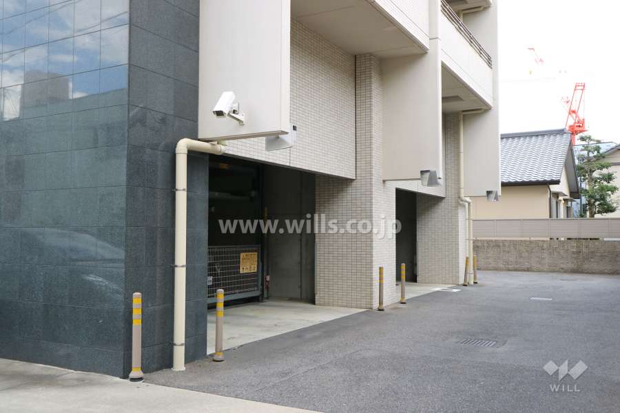 敷地内駐車場（屋内機械式）